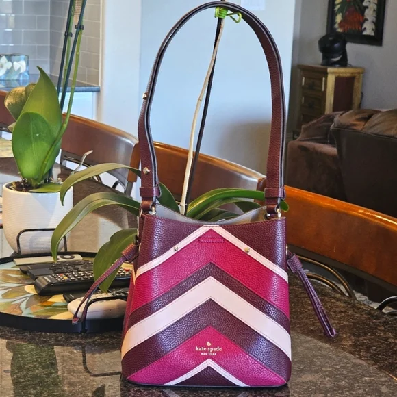 Kate Spade Pink and White Chevron Tote - Picture 9 of 16